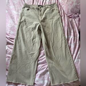 Beige Wide-Leg Jeans